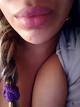 Sexlove1xo online show from 4, 3, 2025