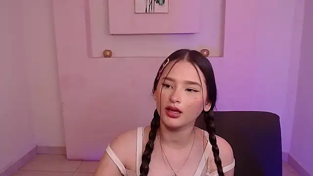 JasmineBella0 online show from 9, 3, 2025