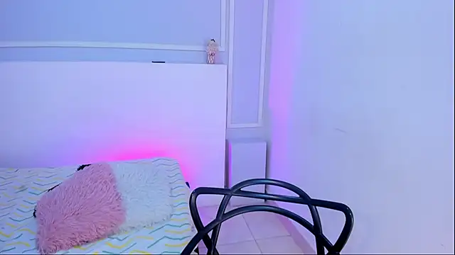 JasmineBella0 online show from 18, 9, 2025