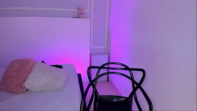 JasmineBella0 online show from 23, 9, 2025