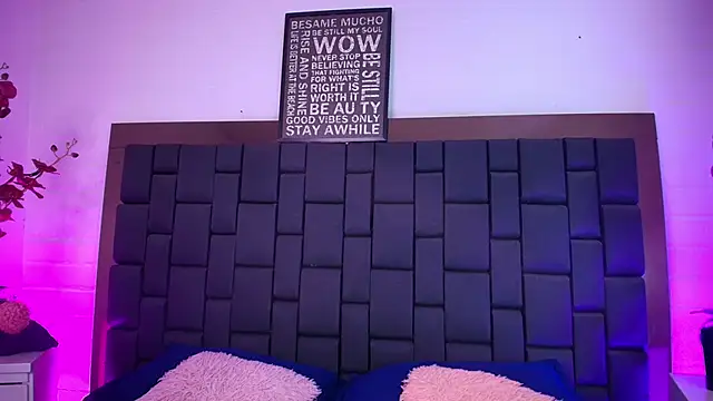 Lexi Howard  online show from 21, 9, 2025