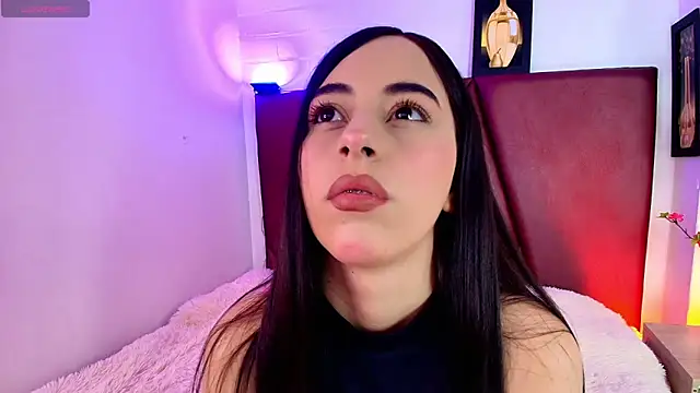 Lexi Howard  online show from 12, 5, 2026