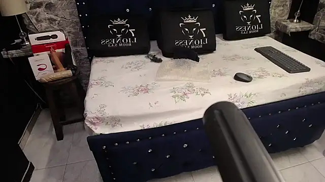 Snapshot of miha_sex91 chatting on 11, 11, 2025 miha sex91 online show from 11, 11, 2025