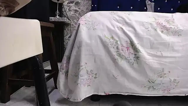 Snapshot of miha_sex91 chatting on 18, 12, 2025 miha sex91 online show from 18, 12, 2025