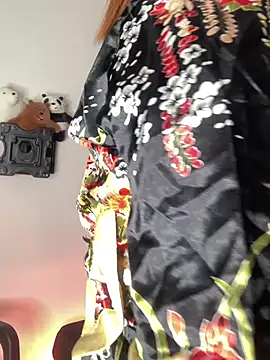 Snapshot of Leah_yuah_ chatting on 4, 3, 2025 Leah yuah online show from 4, 3, 2025