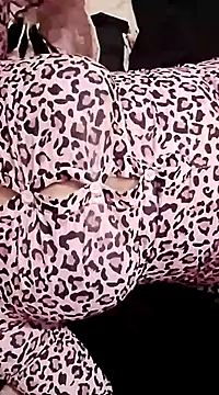 kitty 2000 online show from 28, 2, 2025