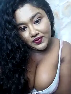 Snapshot of horny_diana chatting on 24, 10, 2025 horny diana online show from 24, 10, 2025