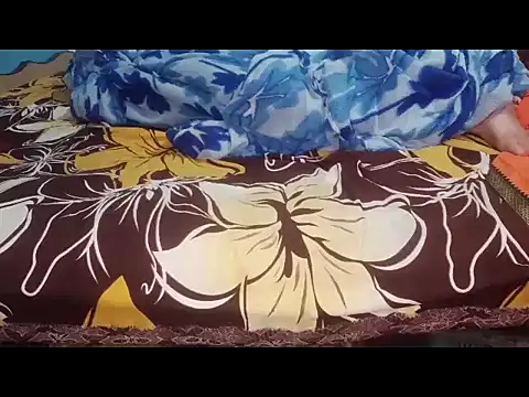 Snapshot of longsexji chatting on 1, 12, 2025 longsexji online show from 1, 12, 2025