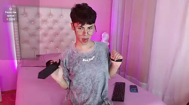 callum 77 online show from 14, 3, 2025