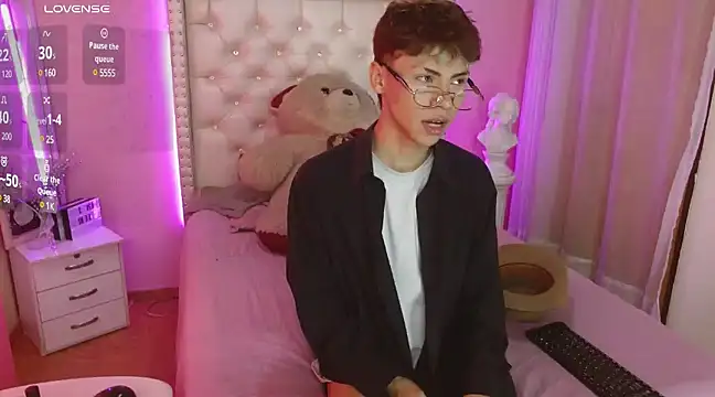 callum 77 online show from 20, 3, 2025