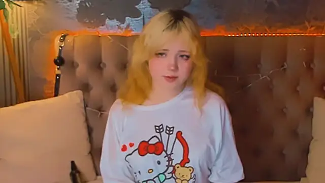 EmilyAngells online show from 6, 5, 2026