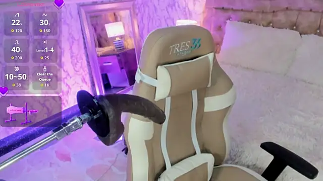 Snapshot of CandyKissx chatting on 22, 10, 2025 CandyKissx online show from 22, 10, 2025