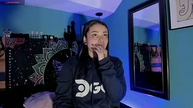 ChloeAllennn online show from 3, 5, 2026