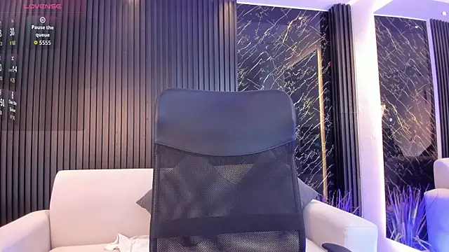 Ivaannaa  online show from 12, 6, 2026