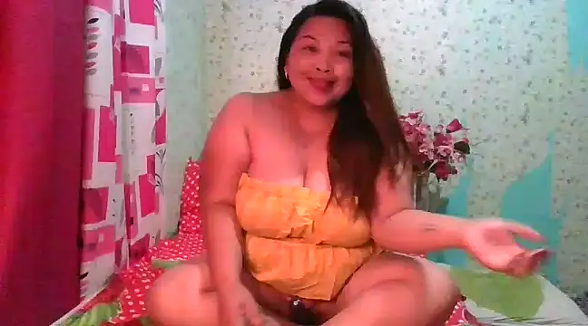 Snapshot of Sweet_fatty18 chatting on 4, 1, 2025 Sweet fatty18 online show from 4, 1, 2025