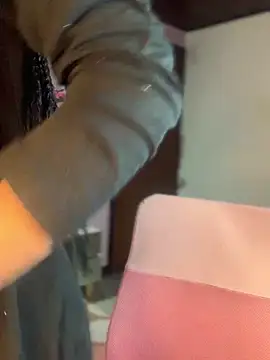 Snapshot of MichelleDiaz_Pink chatting on 7, 3, 2025 MichelleDiaz Pink online show from 7, 3, 2025