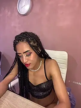 Snapshot of MichelleDiaz_Pink chatting on 10, 3, 2025 MichelleDiaz Pink online show from 10, 3, 2025