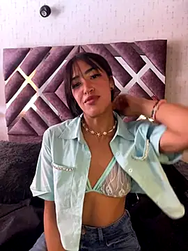 Snapshot of MichelleDiaz_Pink chatting on 9, 9, 2025 MichelleDiaz Pink online show from 9, 9, 2025