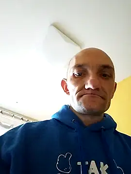 Snapshot of Machura chatting on 5, 3, 2026 Machura online show from 5, 3, 2026