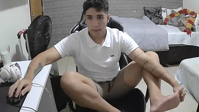 Snapshot of brancooodonto chatting on 11, 10, 2025 brancooodonto online show from 11, 10, 2025