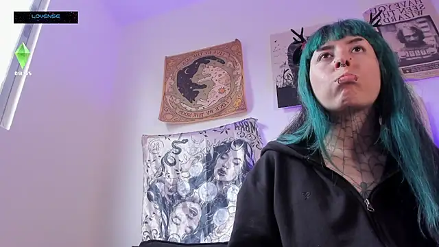 Hisato111 online show from 5, 12, 2025