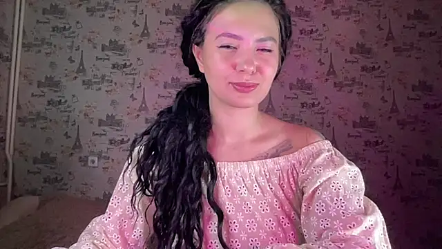 Snapshot of Just_Scarlet_ chatting on 4, 10, 2025 Just Scarlet  online show from 4, 10, 2025
