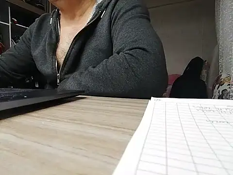 Snapshot of alykemylove01 chatting on 27, 2, 2025 alykemylove01 online show from 27, 2, 2025