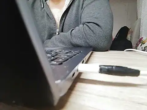 Snapshot of alykemylove01 chatting on 28, 2, 2025 alykemylove01 online show from 28, 2, 2025