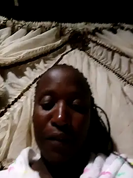 Snapshot of LoveDropss chatting on 19, 9, 2025 LoveDropss online show from 19, 9, 2025