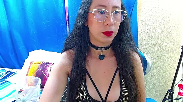 Snapshot of Gia_leinn chatting on 9, 6, 2026 Gia leinn online show from 9, 6, 2026