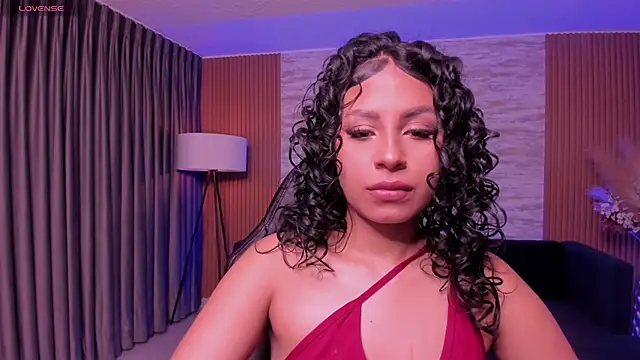 hannah thomson  online show from 30, 9, 2025