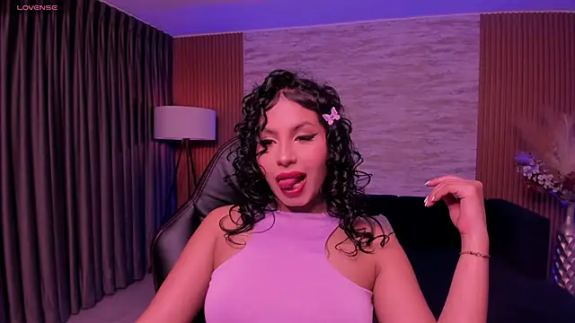 hannah thomson  online show from 2, 10, 2025