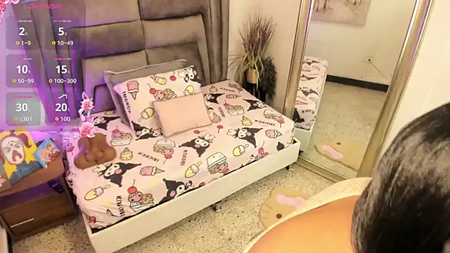 Layla Clarke online show from 13, 9, 2025