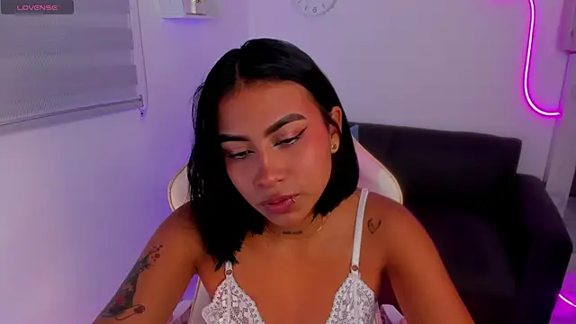 Ivyy Moon  online show from 11, 9, 2025