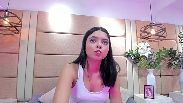 AriaAlvarado  online show from 10, 9, 2025