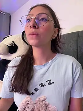 Dirty-Bunnyyy online show from 4, 5, 2026
