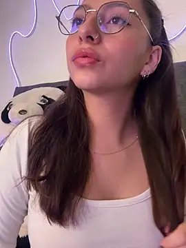 Dirty-Bunnyyy online show from 6, 5, 2026