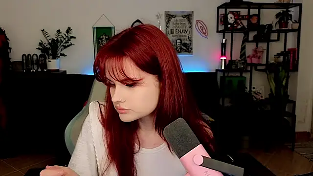 Snapshot of Della_Ideal chatting on 9, 2, 2026 Della Ideal online show from 9, 2, 2026