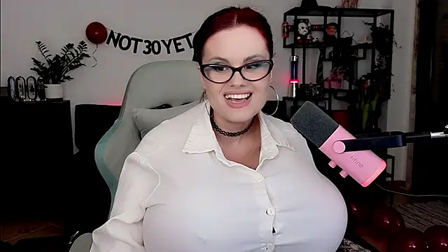 Snapshot of Della_Ideal chatting on 4, 3, 2026 Della Ideal online show from 4, 3, 2026