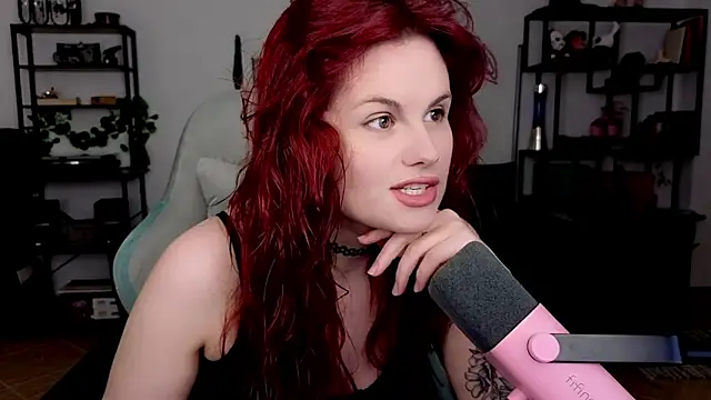 Della Ideal online show from 11, 5, 2026