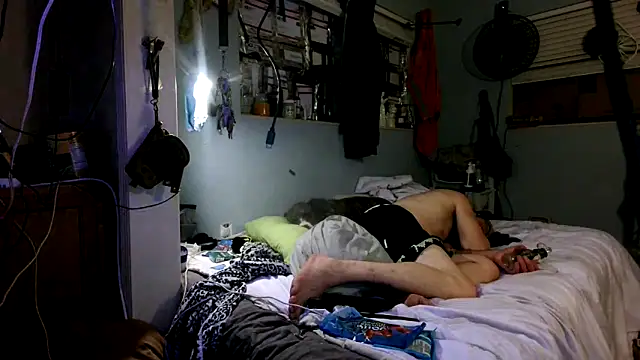 Snapshot of PornStro921 chatting on 10, 10, 2025 PornStro921 online show from 10, 10, 2025