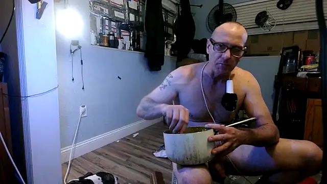 Snapshot of PornStro921 chatting on 15, 10, 2025 PornStro921 online show from 15, 10, 2025