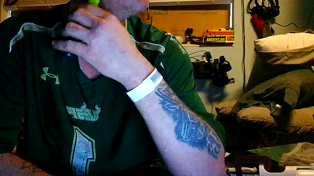 Snapshot of PornStro921 chatting on 17, 3, 2026 PornStro921 online show from 17, 3, 2026