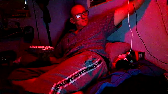 Snapshot of PornStro921 chatting on 19, 3, 2026 PornStro921 online show from 19, 3, 2026