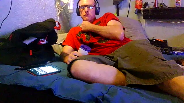 Snapshot of PornStro921 chatting on 1, 4, 2026 PornStro921 online show from 1, 4, 2026