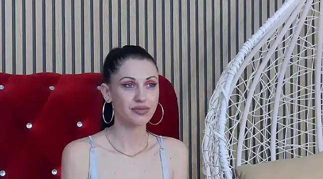 Snapshot of AllisonRay chatting on 28, 2, 2025 AllisonRay online show from 28, 2, 2025