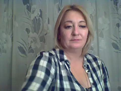 Snapshot of ArielXLoveresss chatting on 27, 2, 2025 ArielXLoveresss online show from 27, 2, 2025