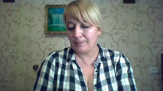 Snapshot of ArielXLoveresss chatting on 8, 3, 2025 ArielXLoveresss online show from 8, 3, 2025