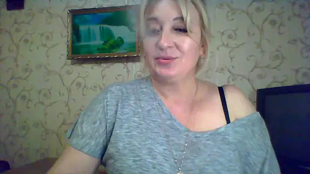 Snapshot of ArielXLoveresss chatting on 11, 9, 2025 ArielXLoveresss online show from 11, 9, 2025