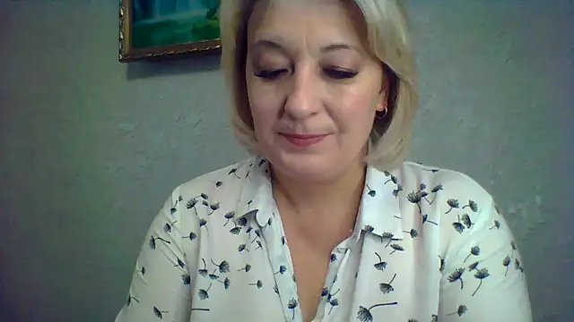 ArielXLoveresss online show from 2, 11, 2025